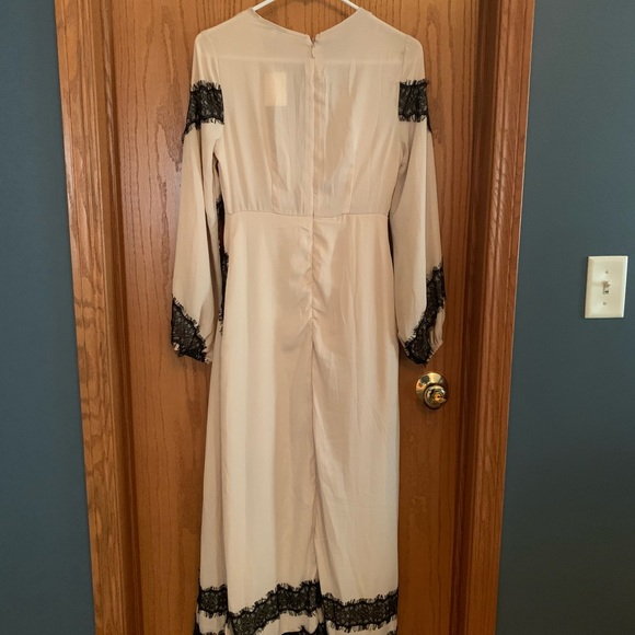 NWT vintage feel maxi dress - Picture 2 of 3